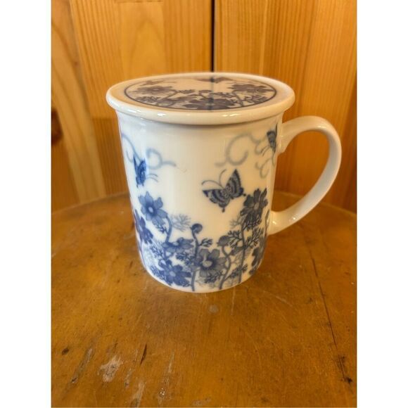 Vintage Windward Training Co Japan Blue & White Floral Coffee Cup Mug W/Cover Li - Picture 1 of 10